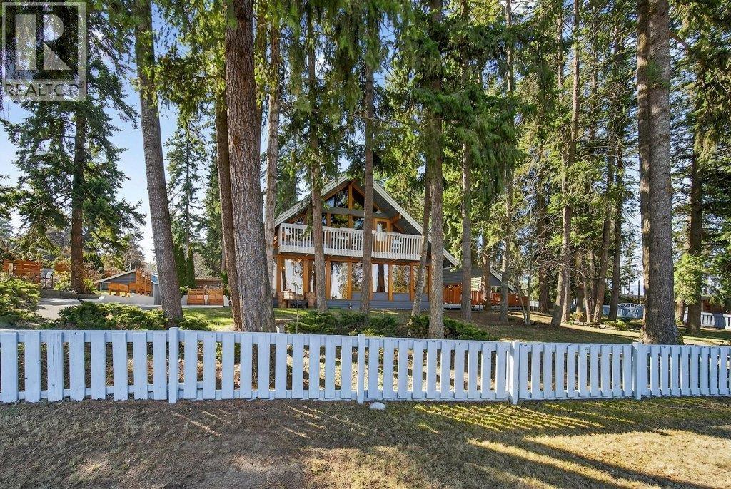 2530 4 Avenue NE, Salmon Arm