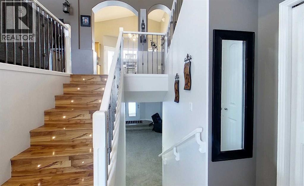 4119 16 AVENUE NE - 4