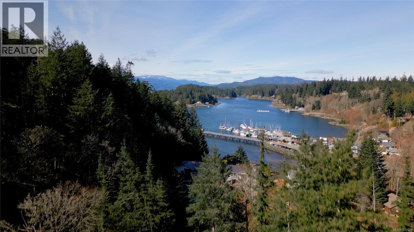  615 Green Road, Quadra Island