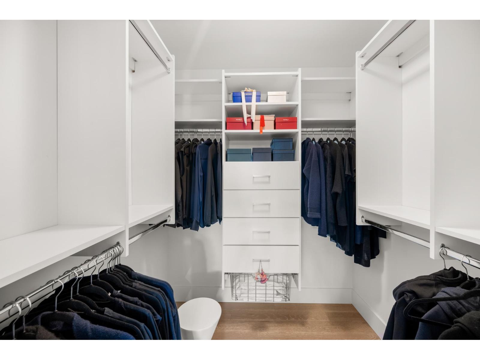 407 1501 VIDAL STREET, White Rock