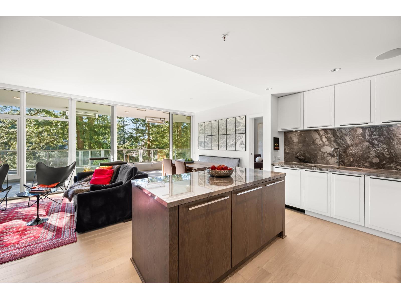 407 1501 VIDAL STREET, White Rock