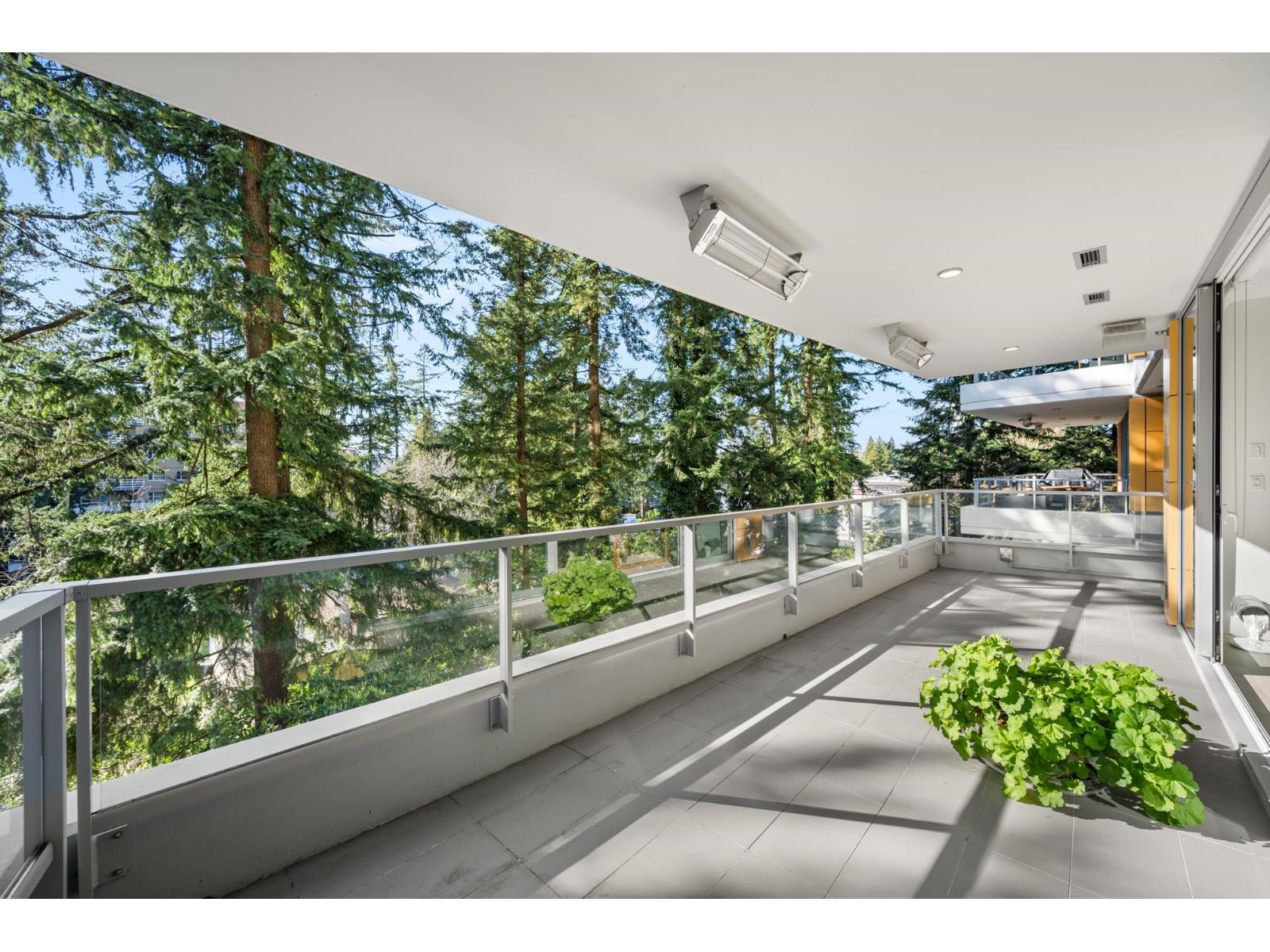 407 1501 VIDAL STREET, White Rock