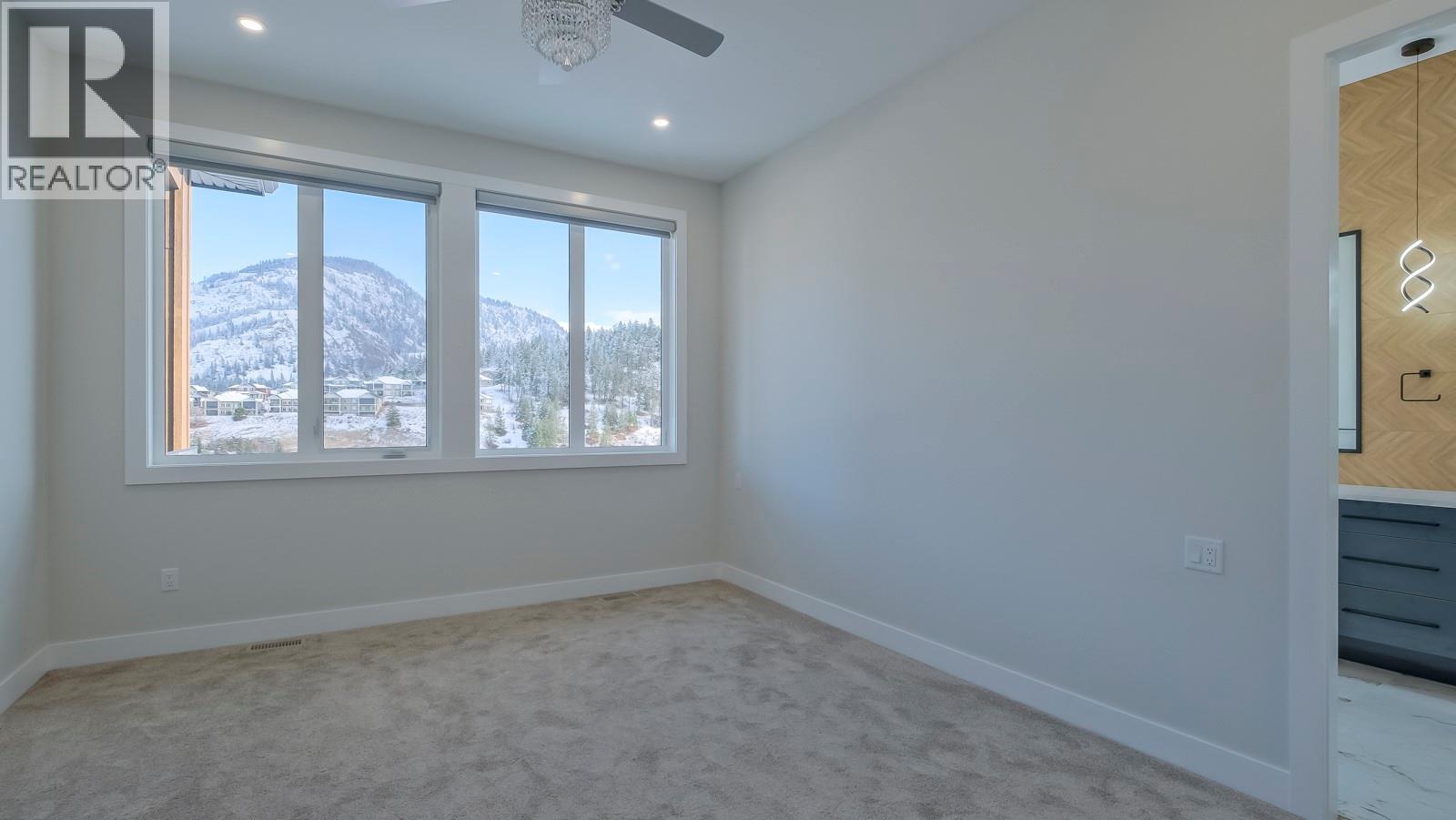 937 Royal Troon Lane, Kelowna