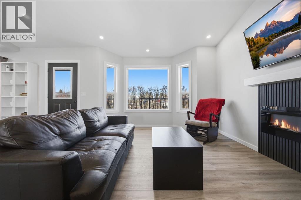 531 PIONEER DRIVE W - 11