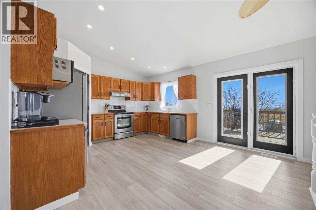 531 PIONEER DRIVE W - 14