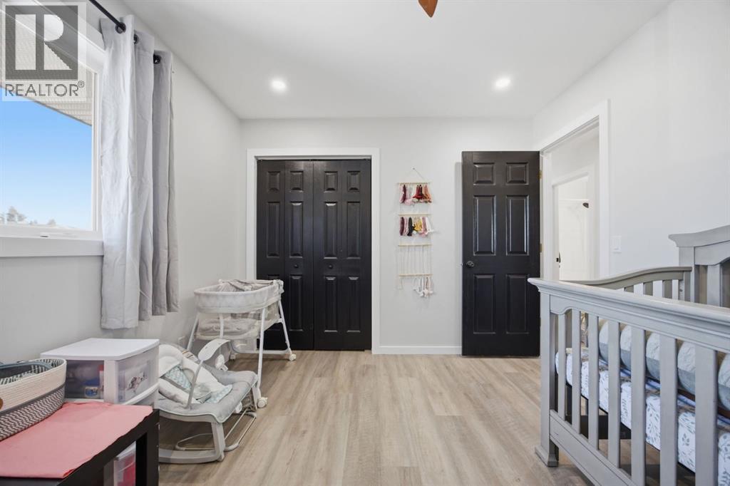 531 PIONEER DRIVE W - 22