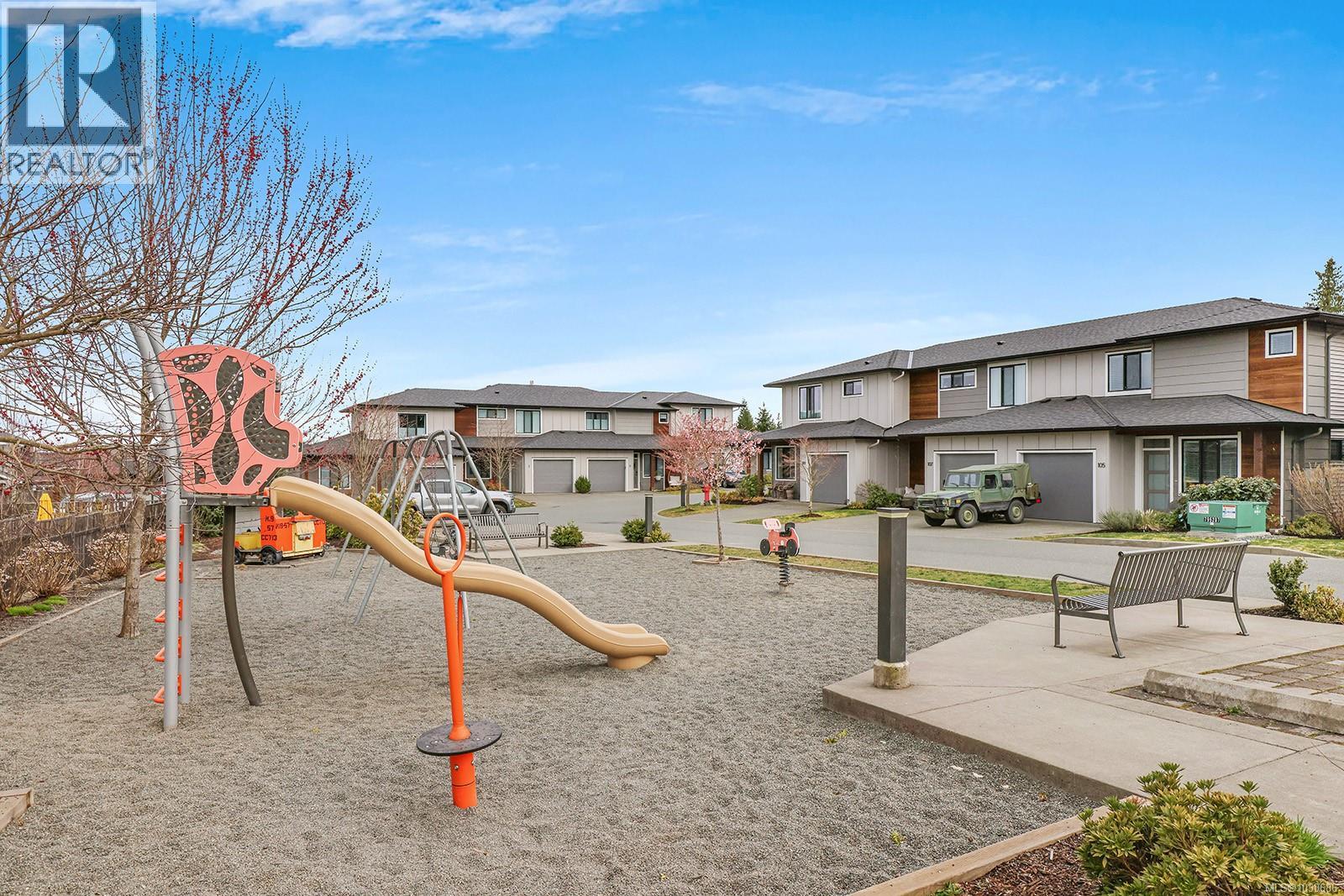 #109 2607 KENDAL AVE - 31