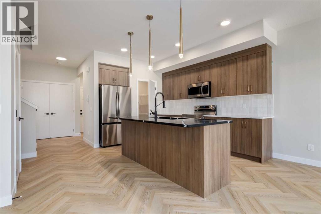 349 Heartwood Park SE, Calgary, Alberta