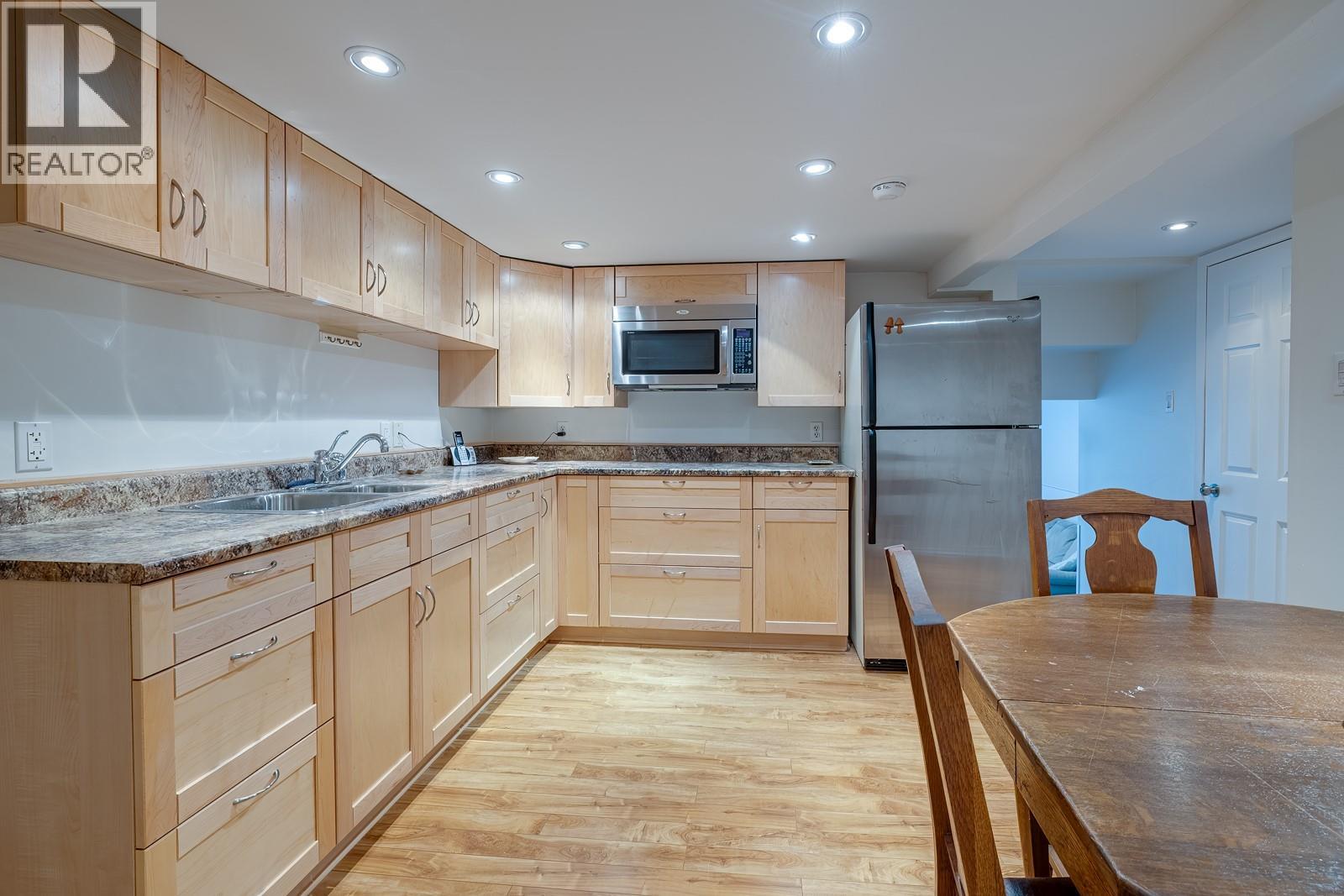 2302 HAPPY VALLEY ROAD - 36