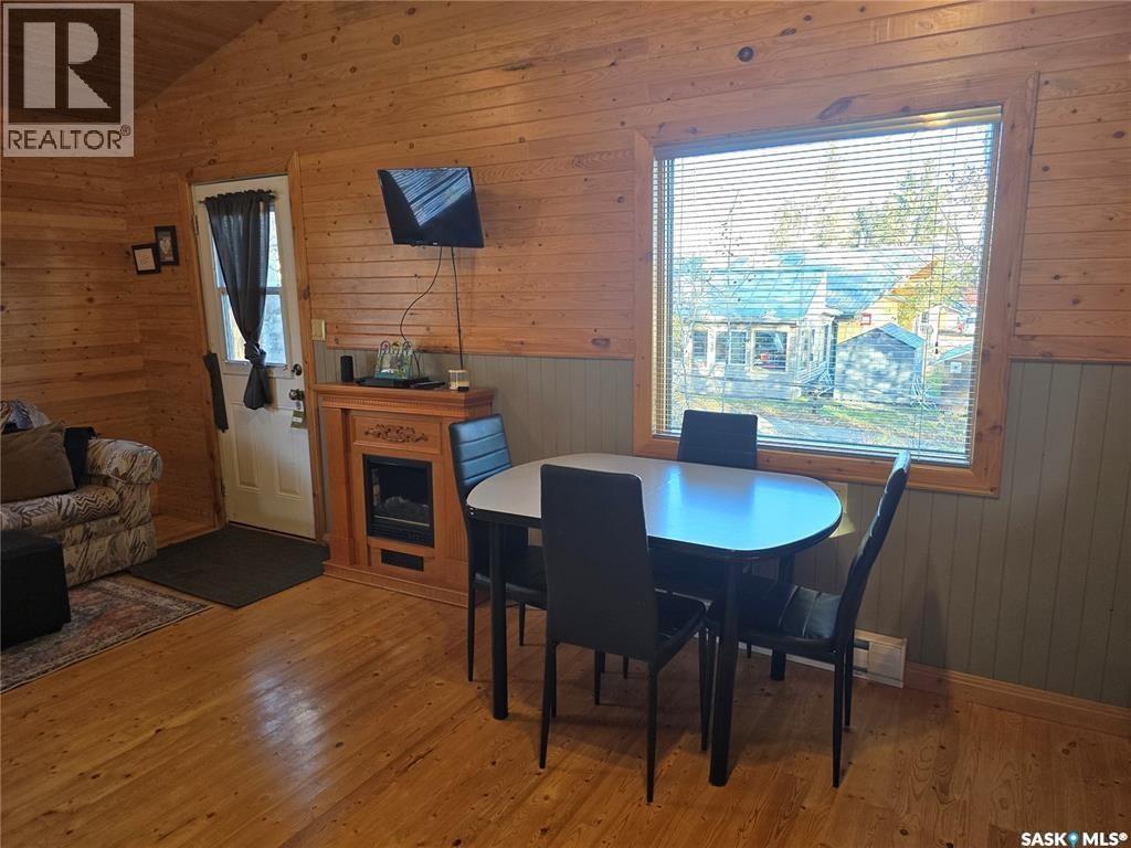207 PINE DRIVE - 5