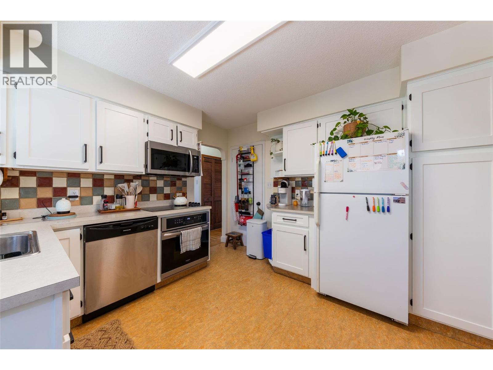 593 TUNSTALL Crescent, Kamloops