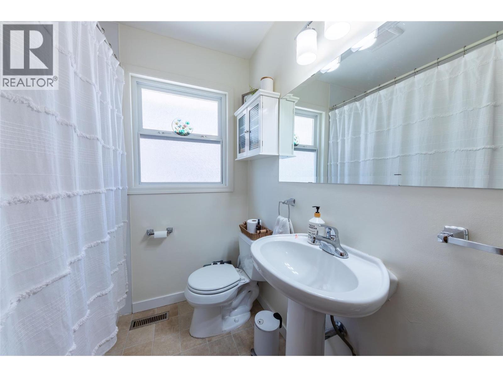 593 TUNSTALL Crescent, Kamloops