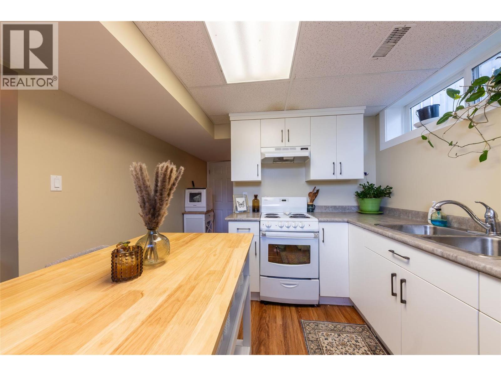 593 TUNSTALL Crescent, Kamloops