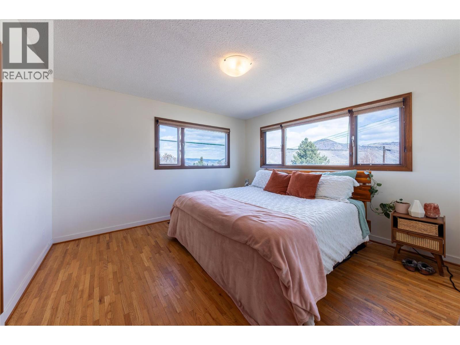 593 TUNSTALL Crescent - 16