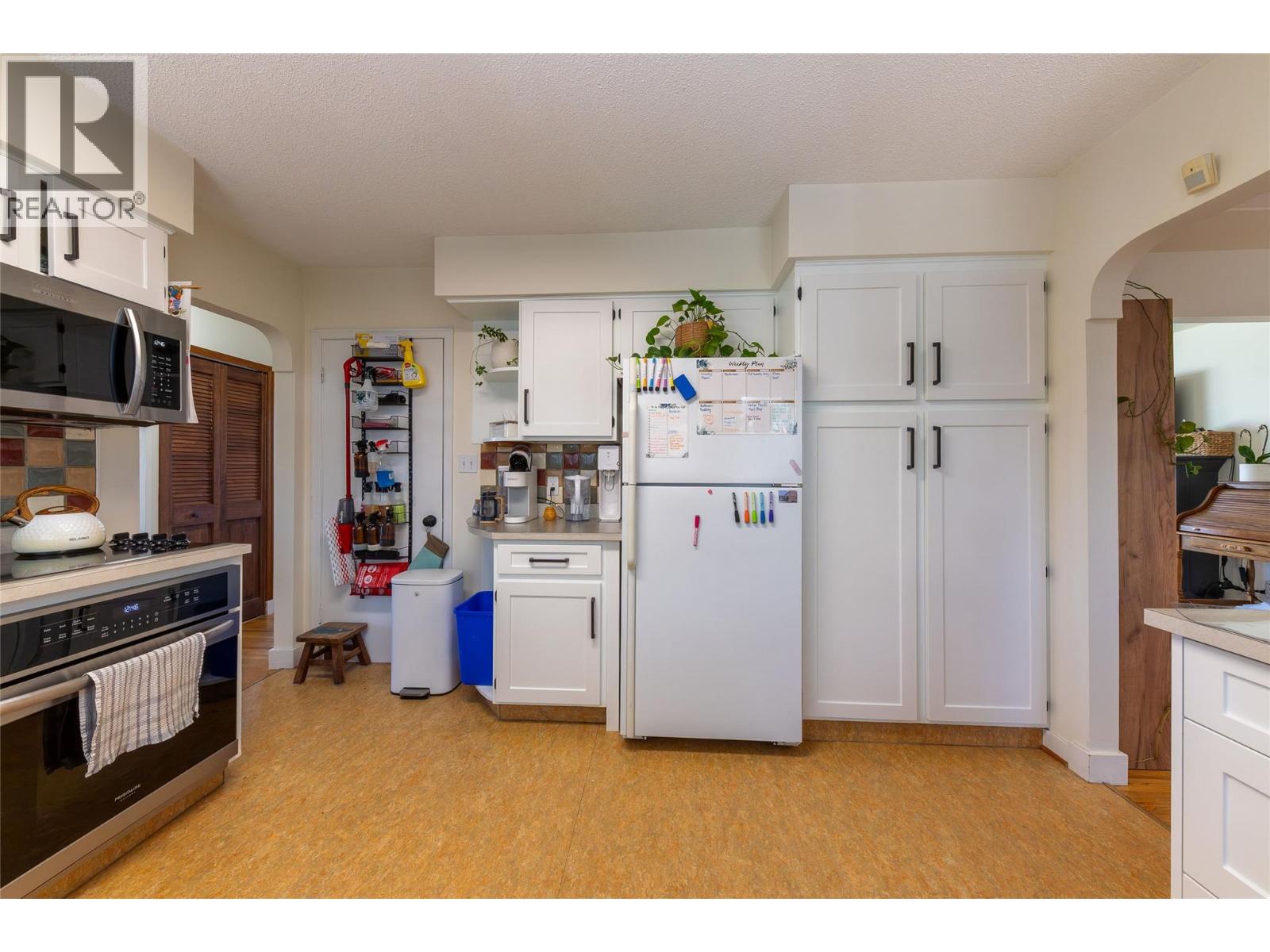 593 TUNSTALL Crescent, Kamloops