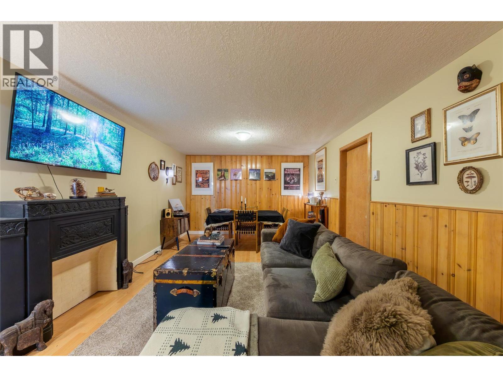 593 TUNSTALL Crescent - 39