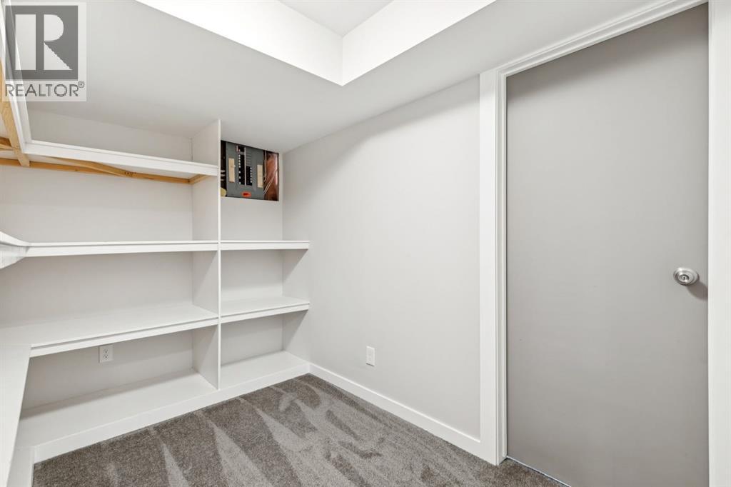 172 RIVERGLEN PARK SE - 30