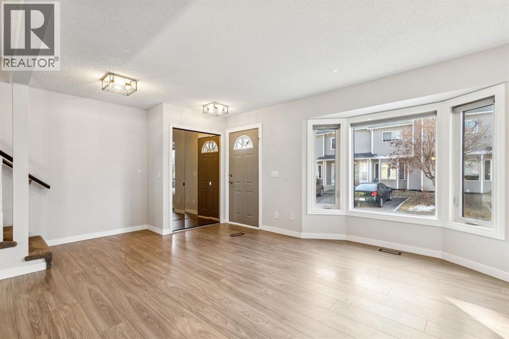 172 RIVERGLEN PARK SE - 5