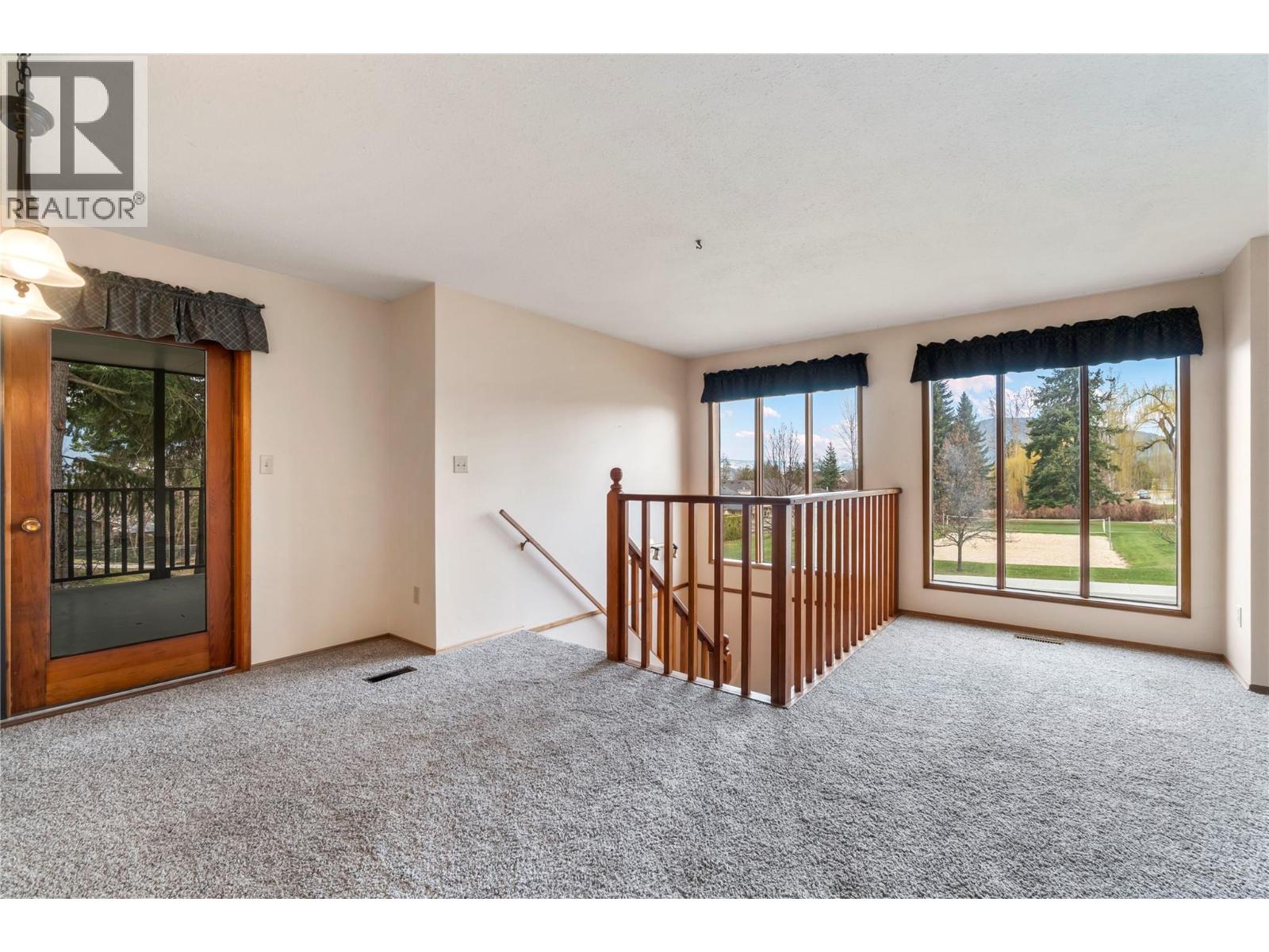 2510 5 Avenue NE, Salmon Arm