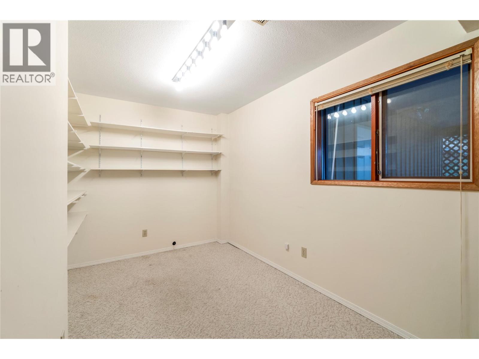 2510 5 Avenue NE, Salmon Arm