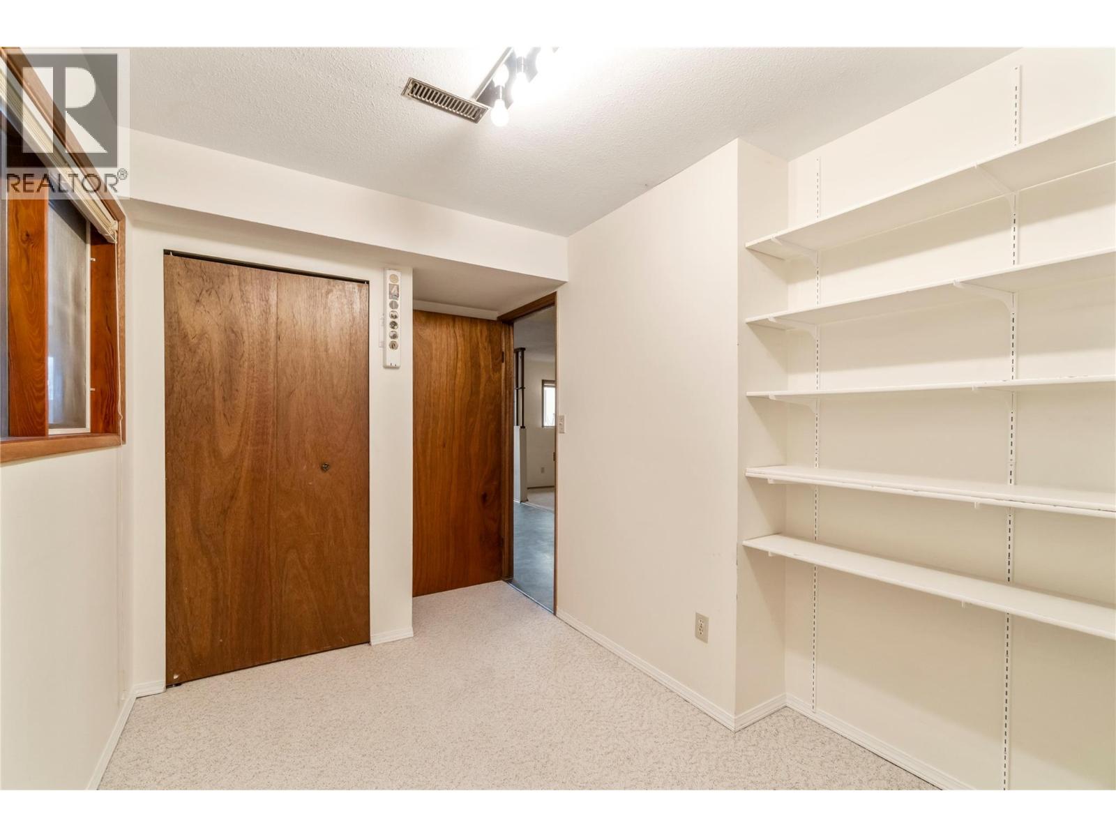 2510 5 Avenue NE, Salmon Arm