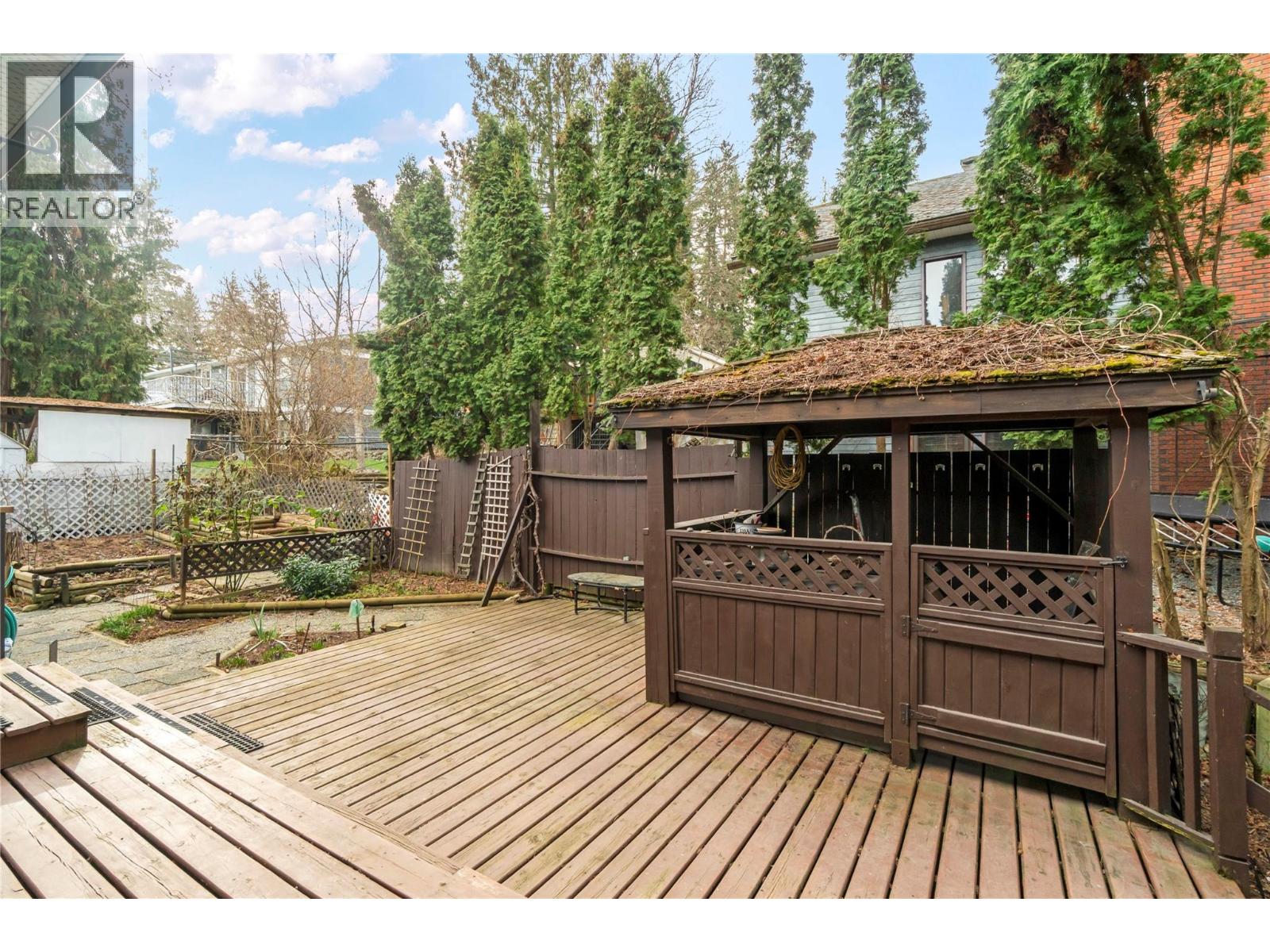 2510 5 Avenue NE, Salmon Arm