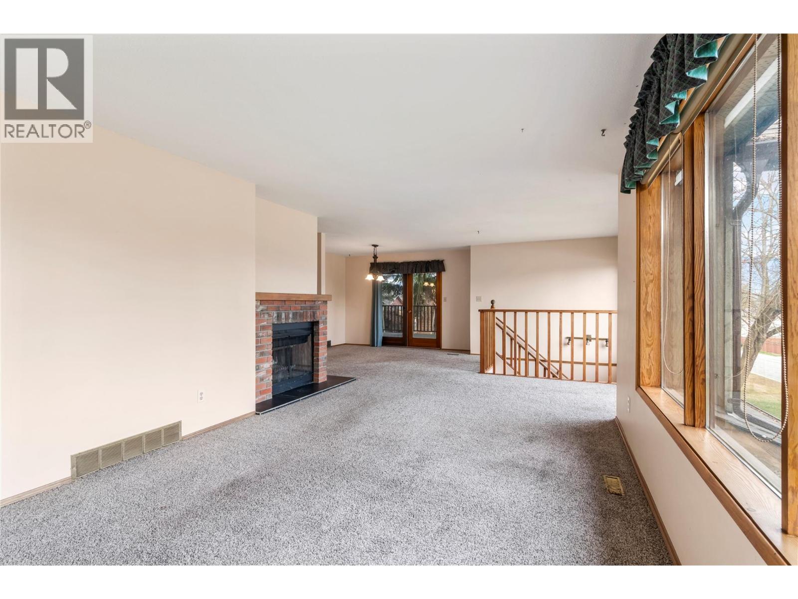 2510 5 Avenue NE, Salmon Arm