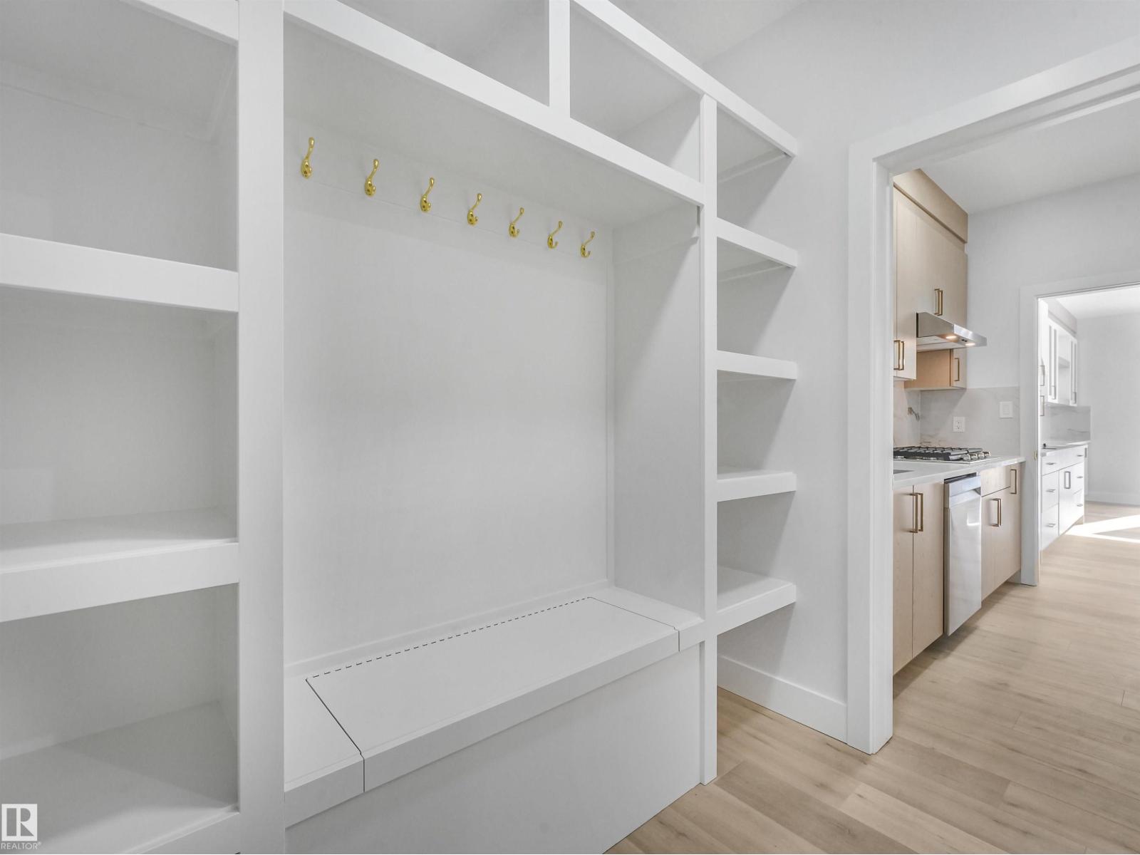 42 RAVENSHIRE WYND - 19