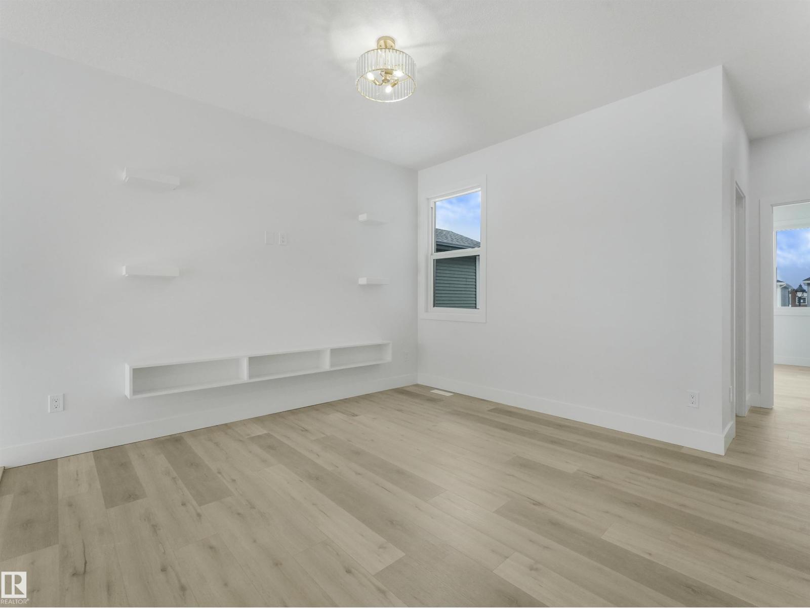 42 RAVENSHIRE WYND - 28