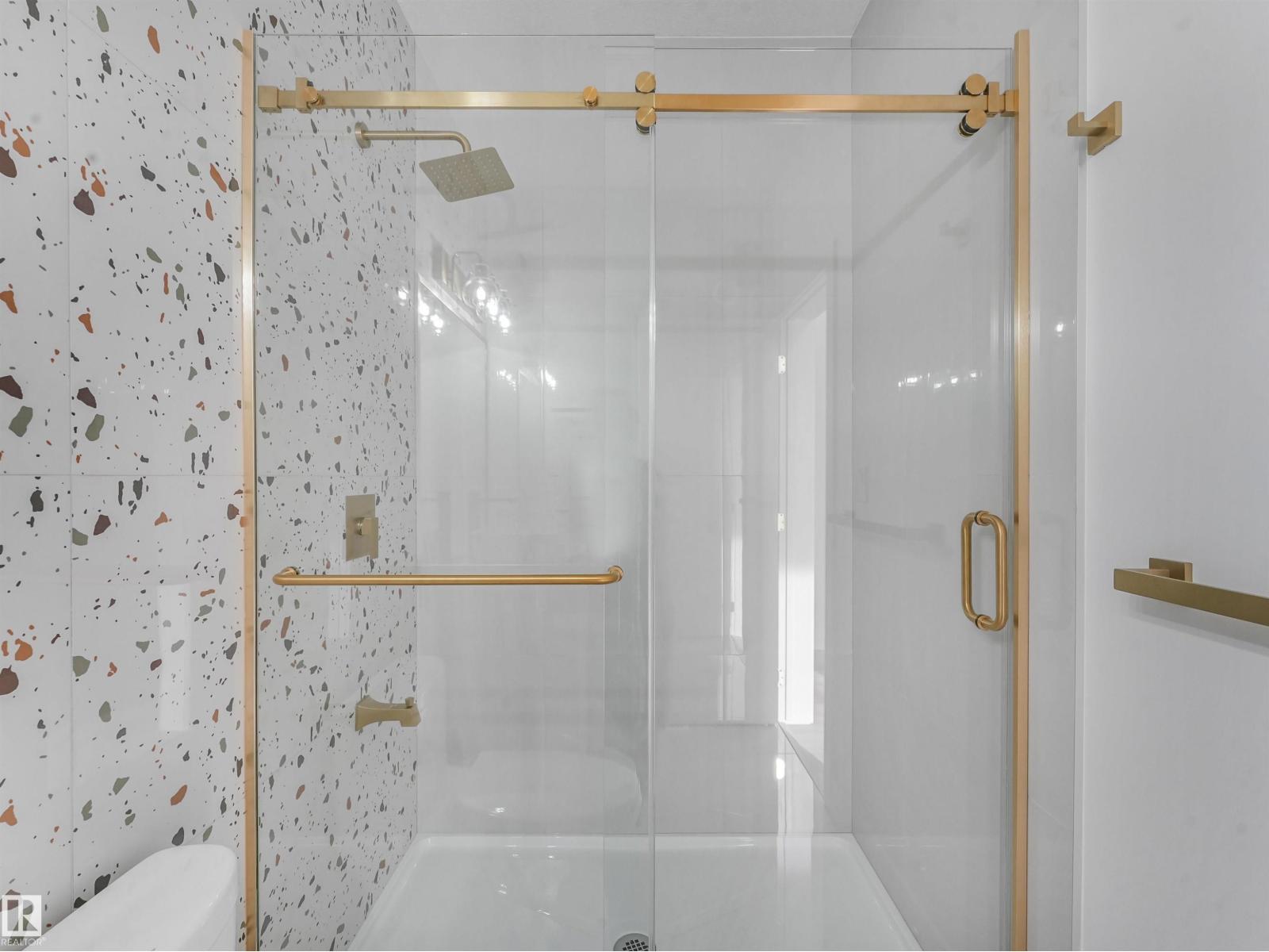 42 RAVENSHIRE WYND - 21