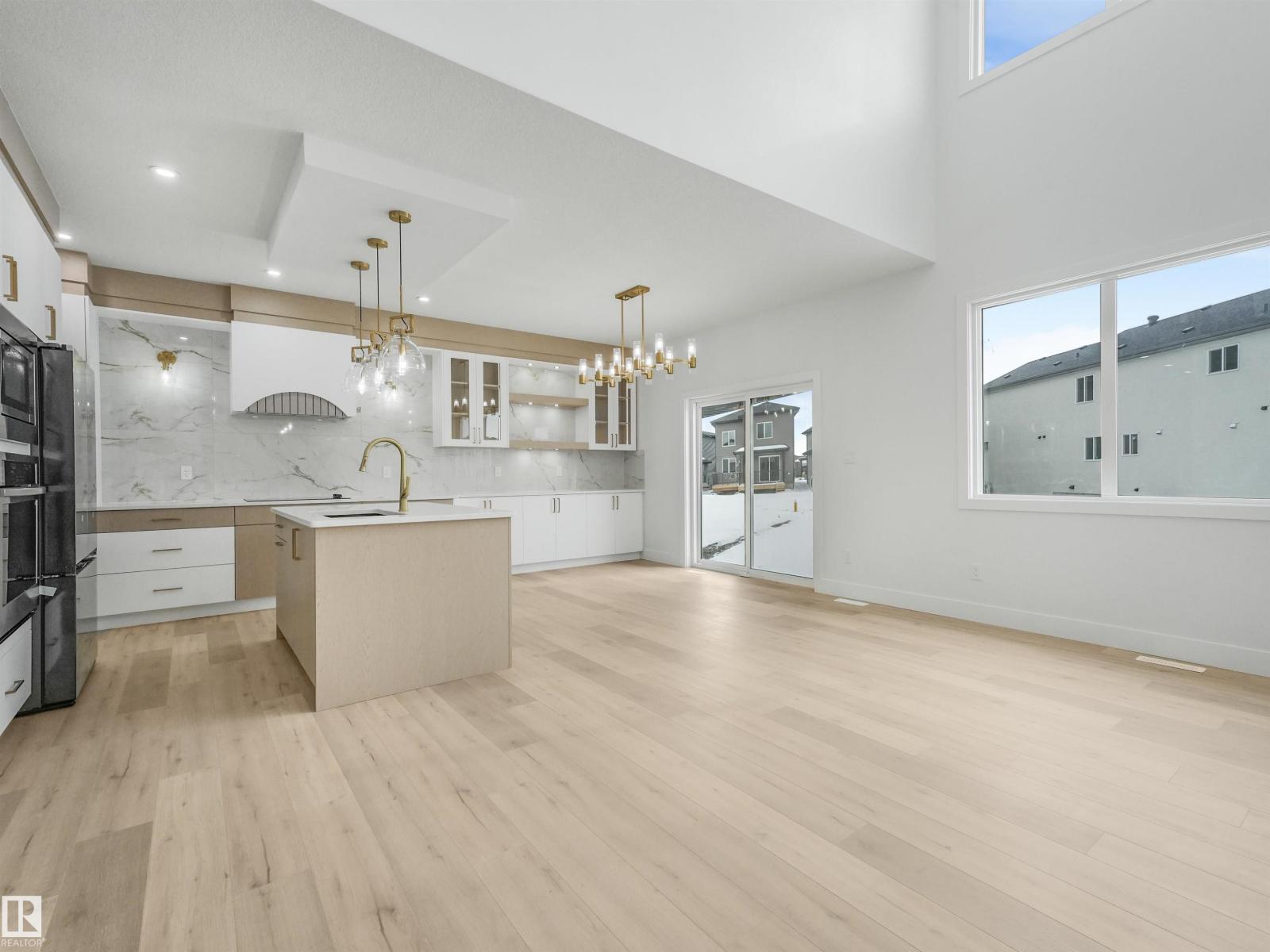 42 RAVENSHIRE WYND - 8