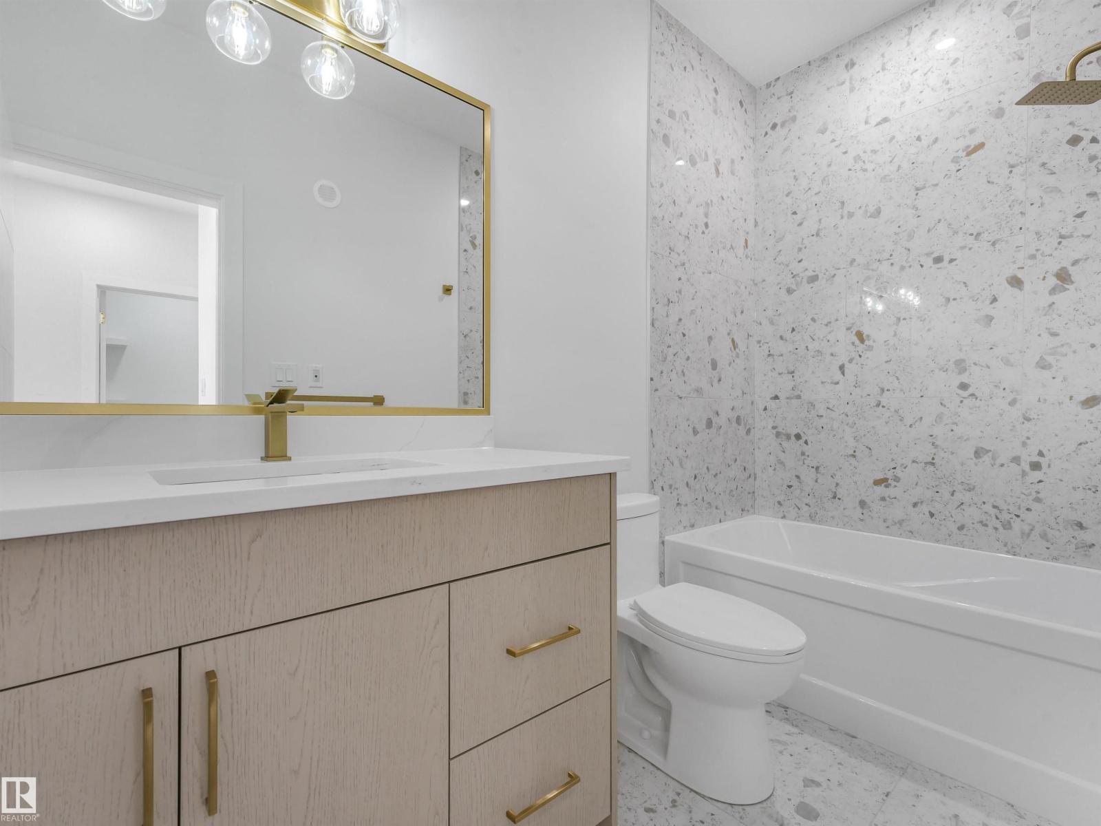 42 RAVENSHIRE WYND - 43