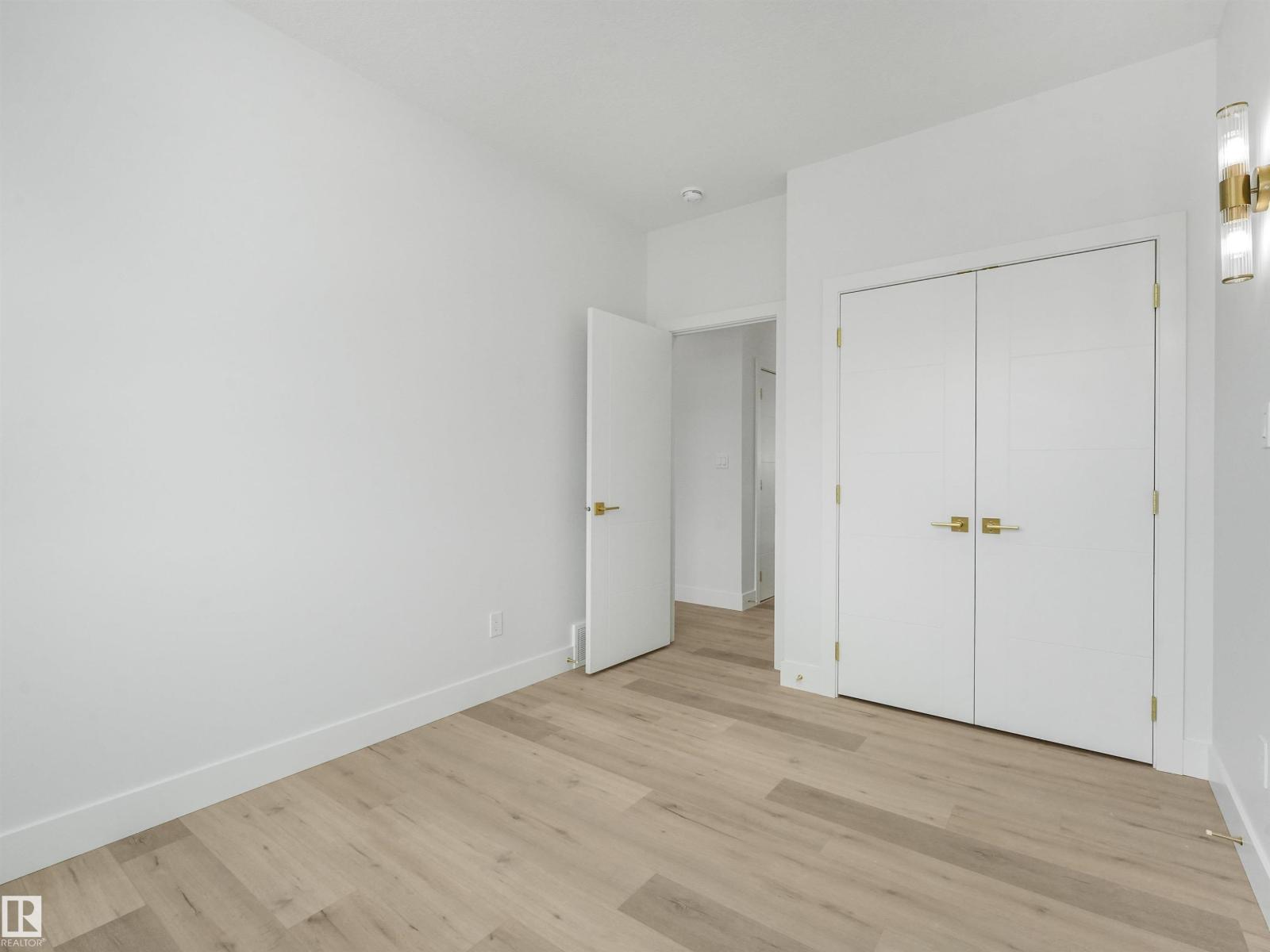 42 RAVENSHIRE WYND - 40