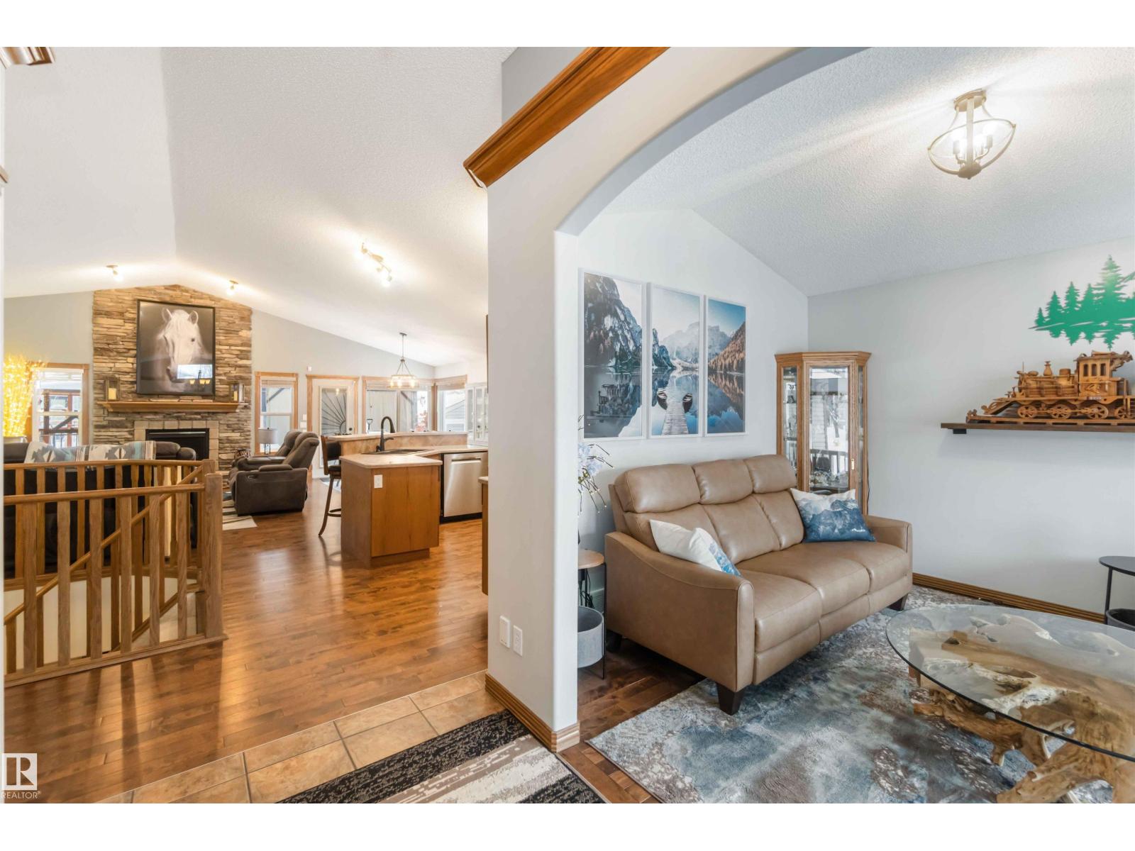 61 LINKSIDE BLVD - 10