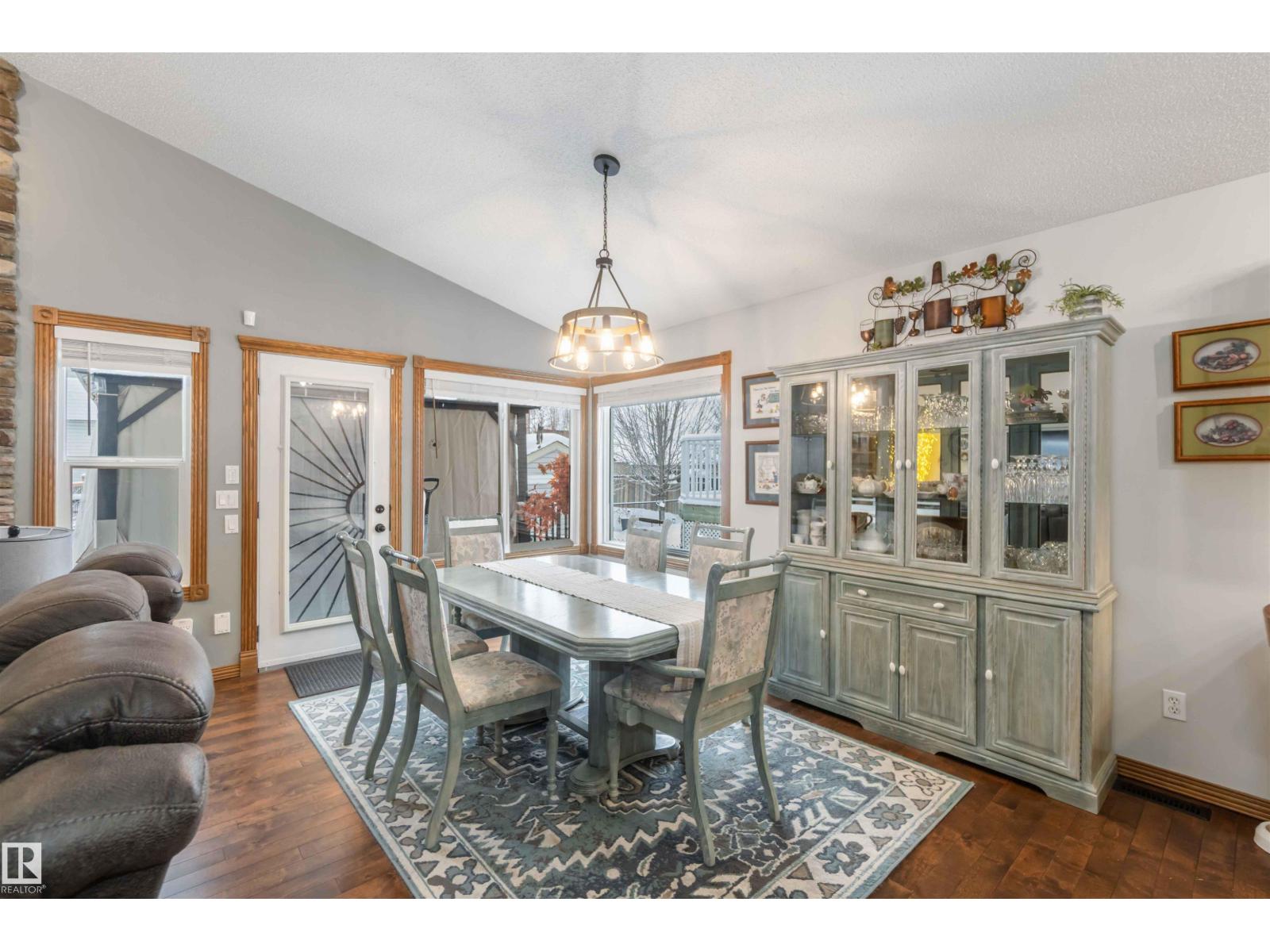 61 LINKSIDE BLVD - 22