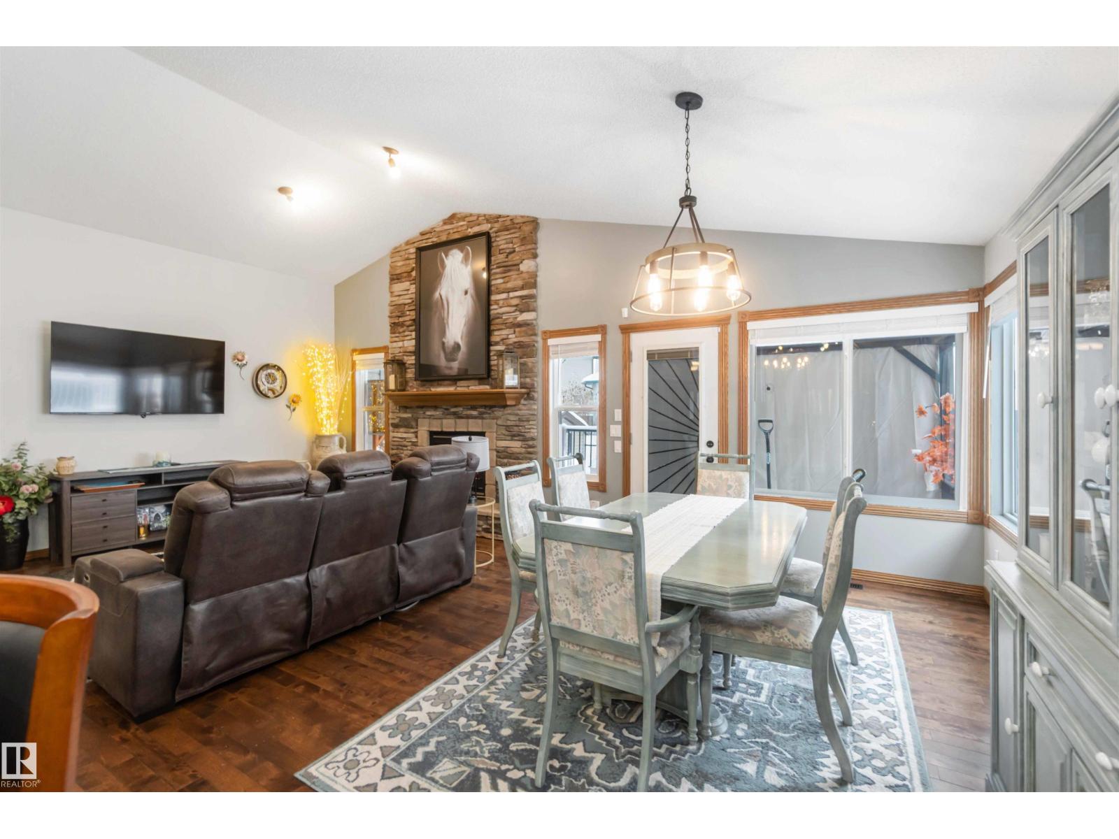 61 LINKSIDE BLVD - 24