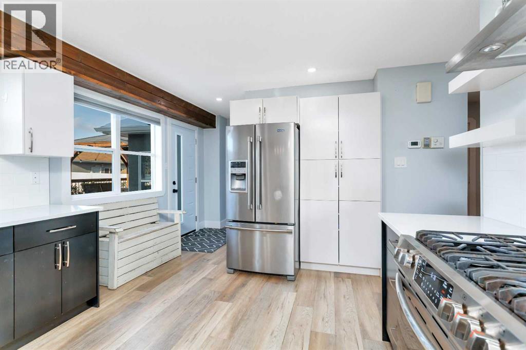 85 HATHAWAY LANE - 11