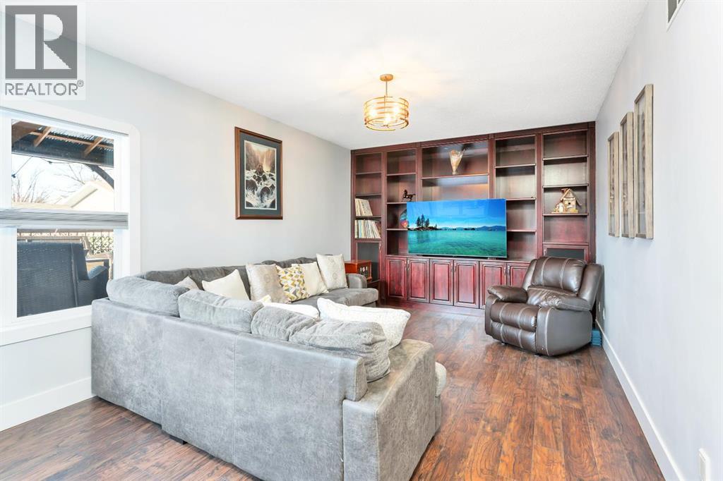 85 HATHAWAY LANE - 12