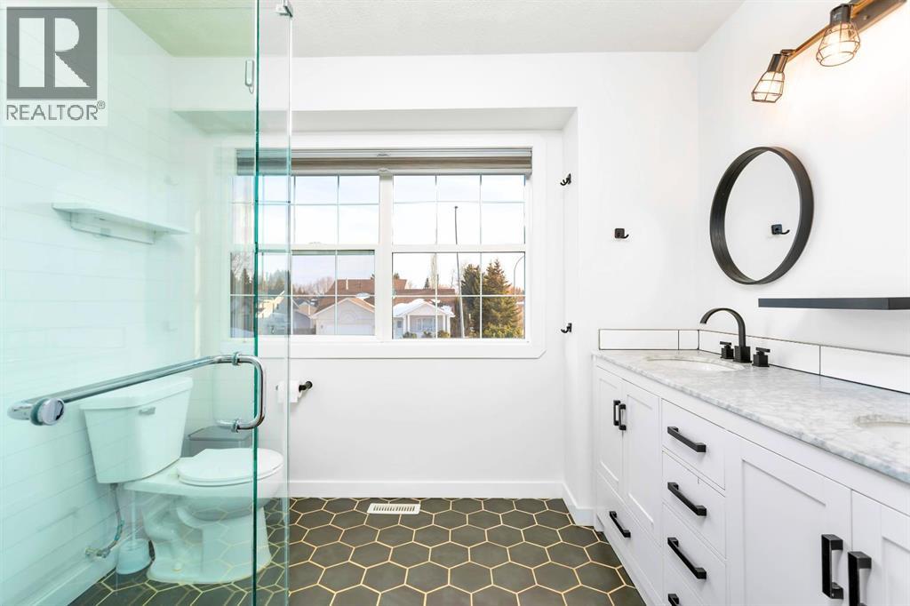 85 HATHAWAY LANE - 18