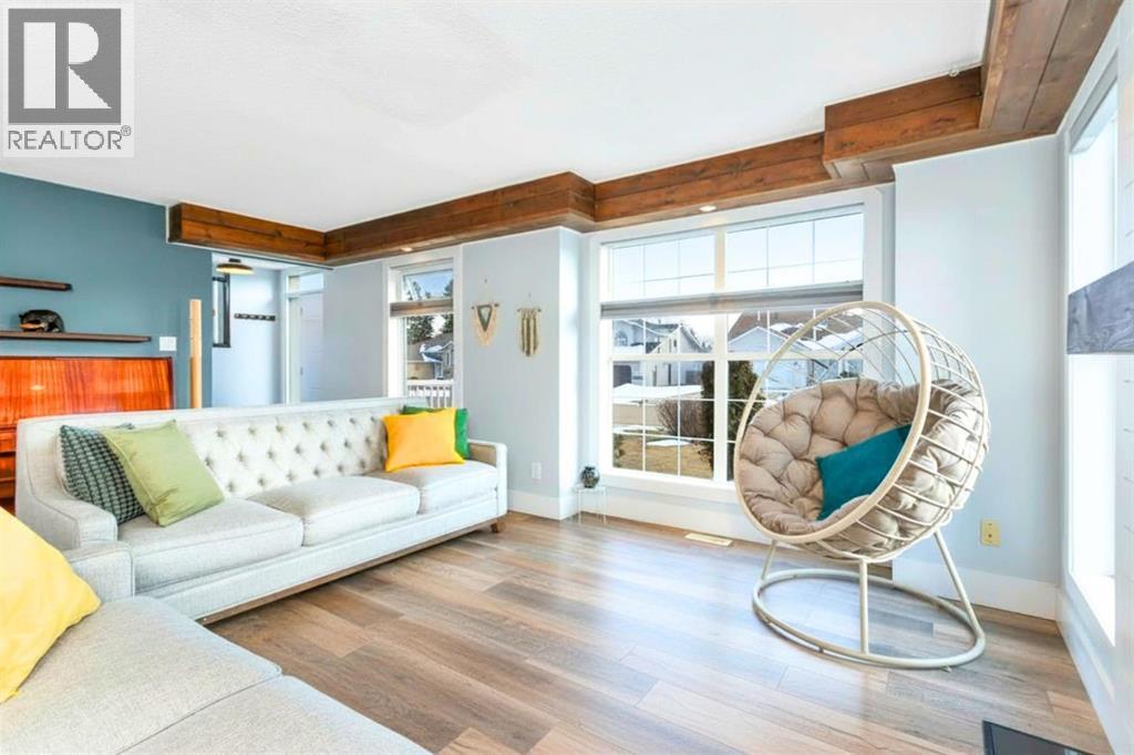 85 HATHAWAY LANE - 5