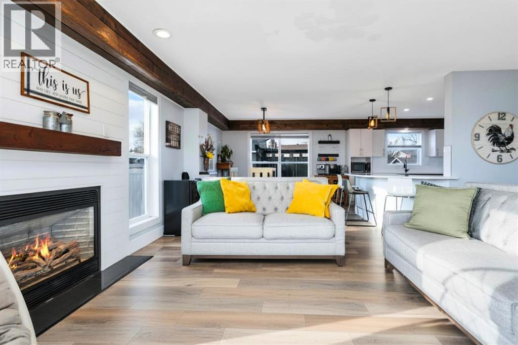 85 HATHAWAY LANE - 6