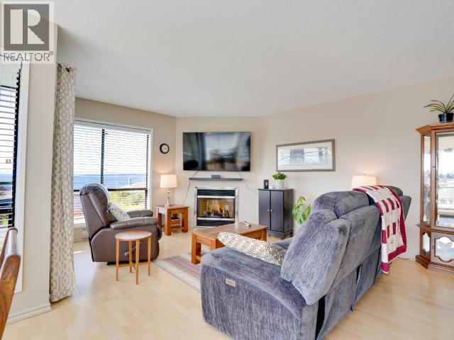 #8 3818 JOYCE AVE - 5