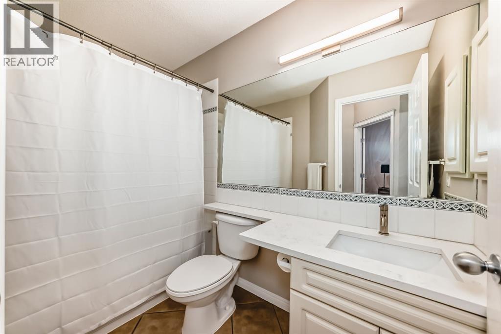 #104 2422 ERLTON STREET SW - 26