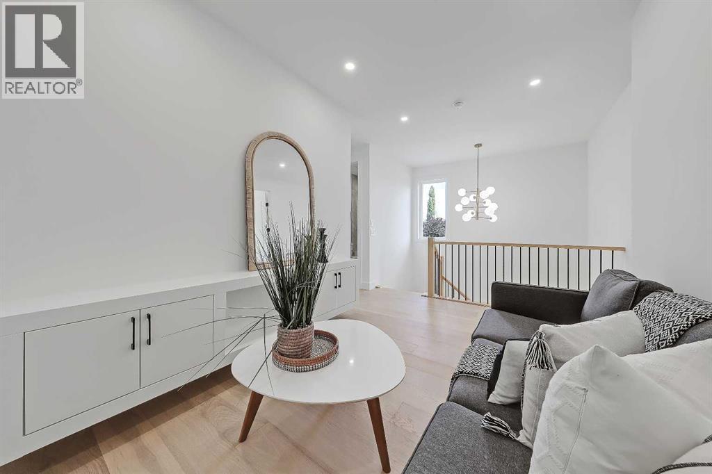 Single Family House for Sale in   Avenue NW Mount Pleasant Calgary 