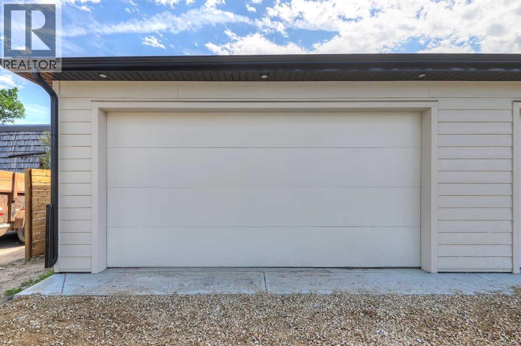 Single Family House for Sale in   Avenue NW Mount Pleasant Calgary 