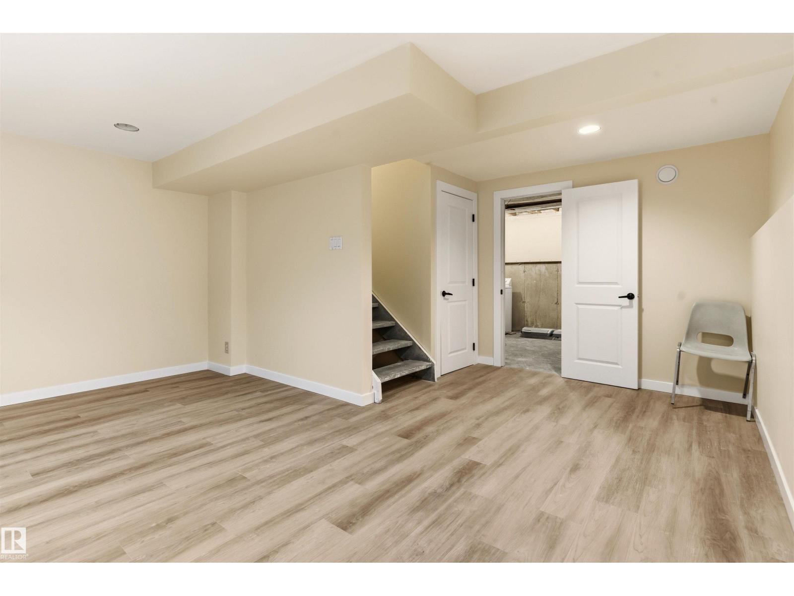 #12 1411 MILL WOODS RD E NW, Edmonton