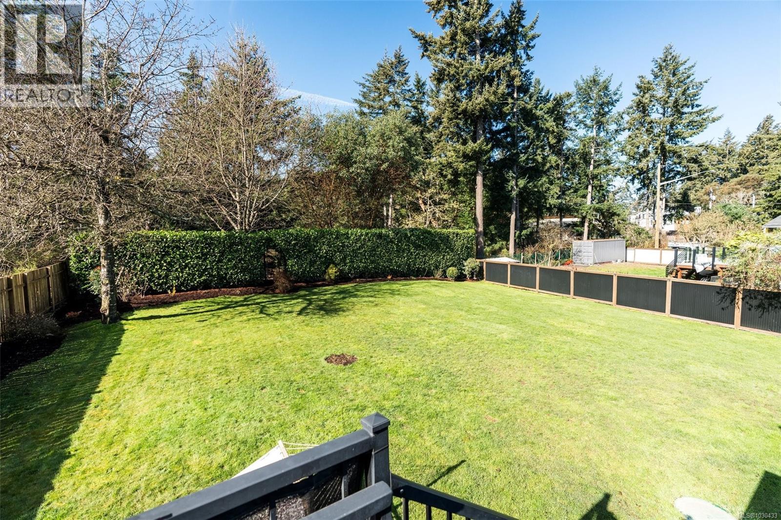 641 Jadel Dr - 27