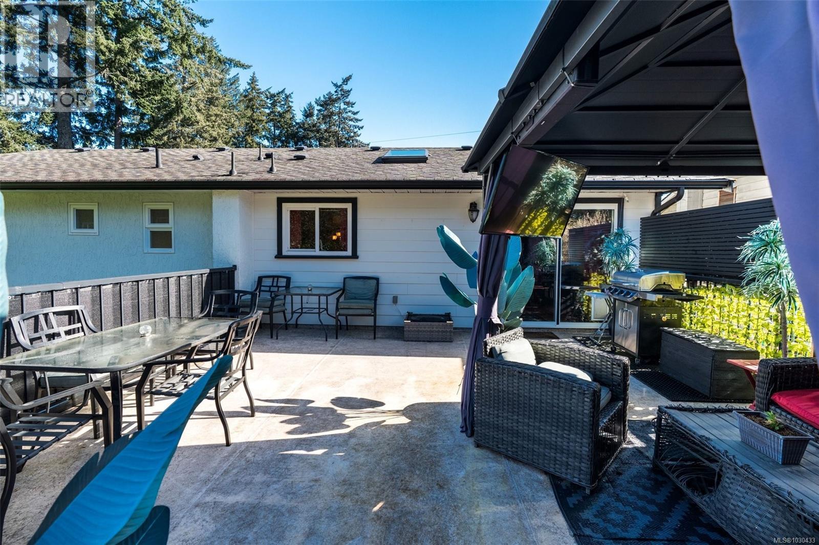 641 Jadel Dr - 25