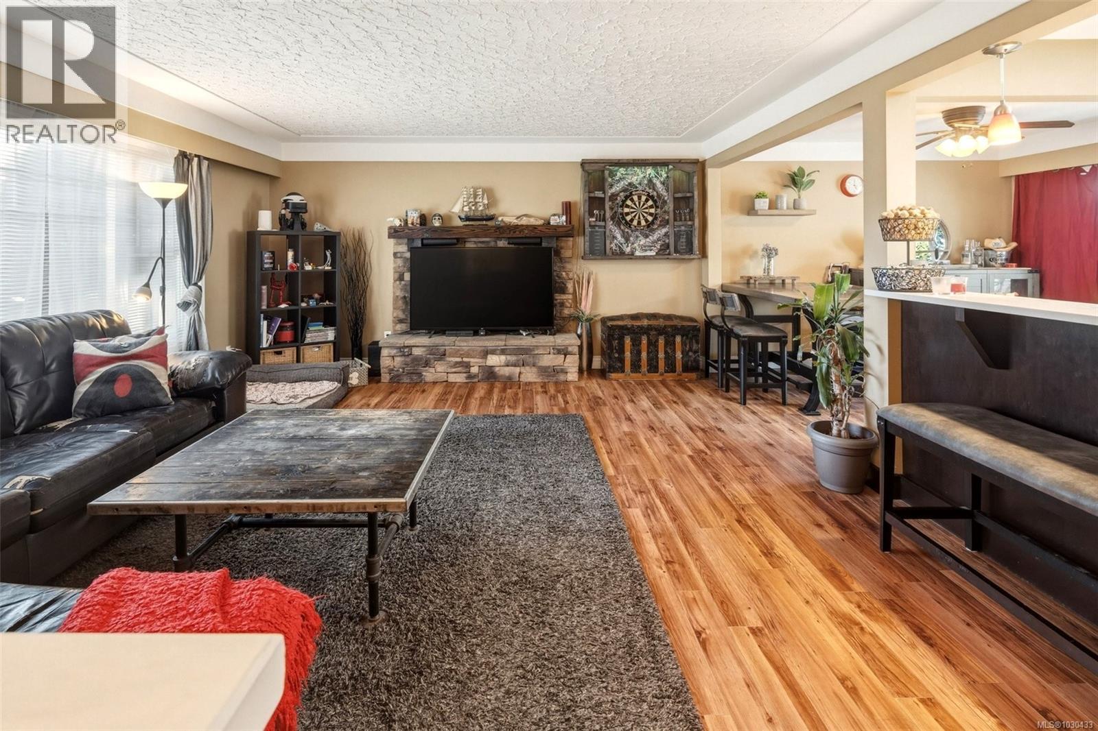 641 Jadel Dr - 8