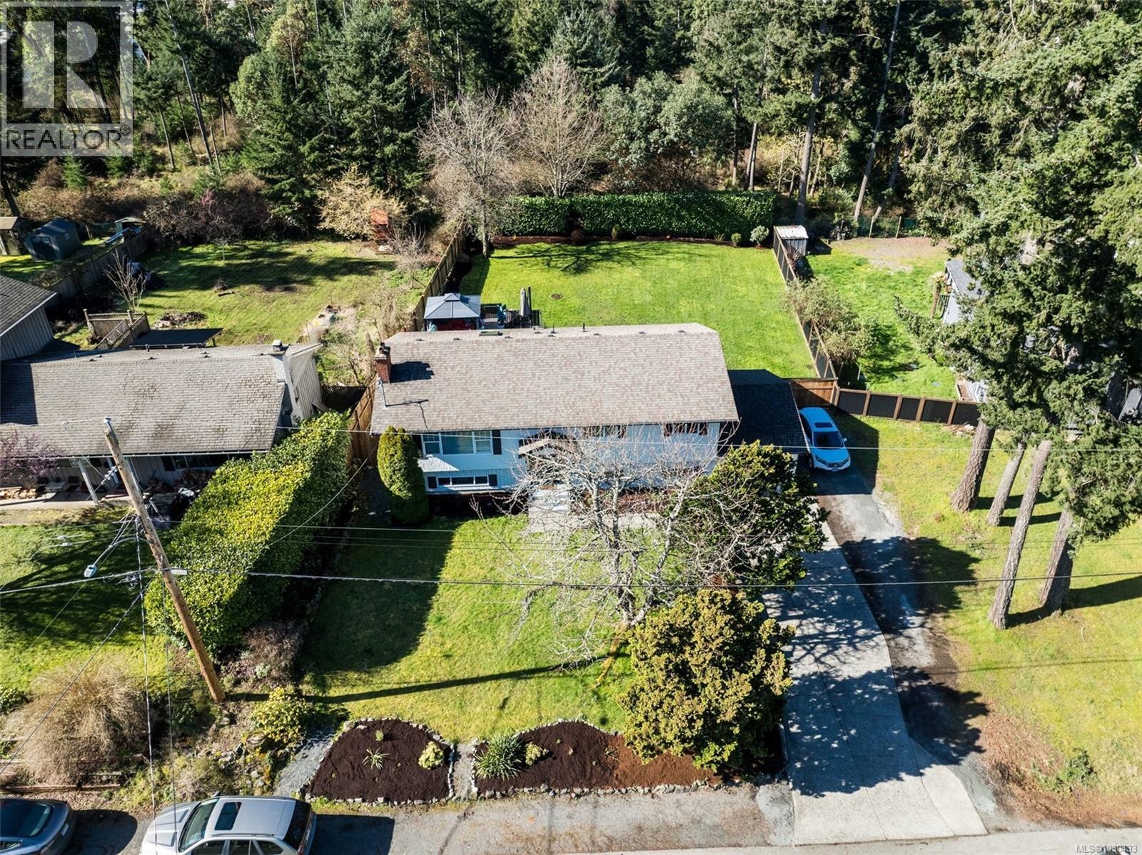 641 Jadel Dr - 32